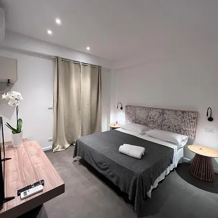 Chiara Hotel