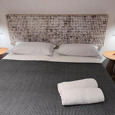 Hotell Chiara 2*