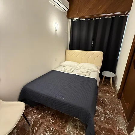 Chiara Hotel 2*