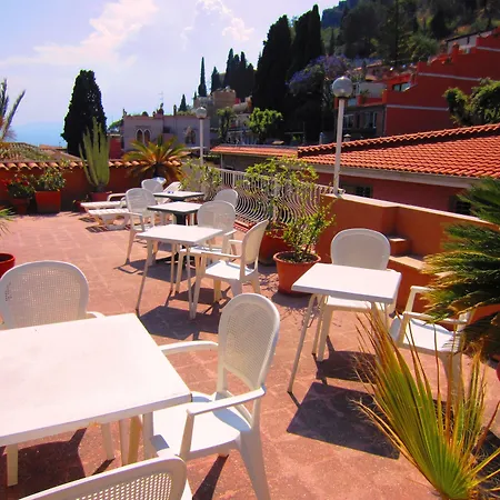 Hotel Chiara 2*